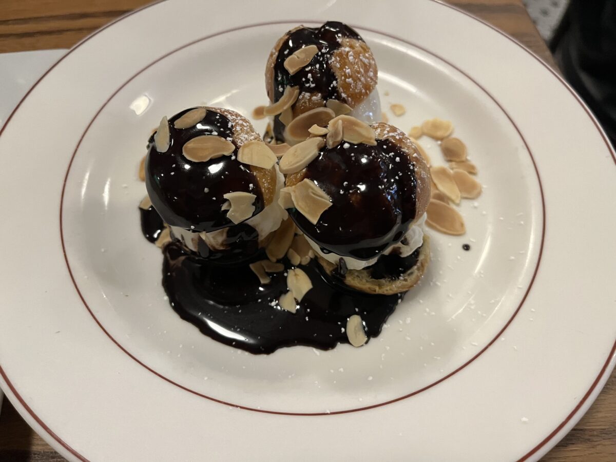 Profiteroles
