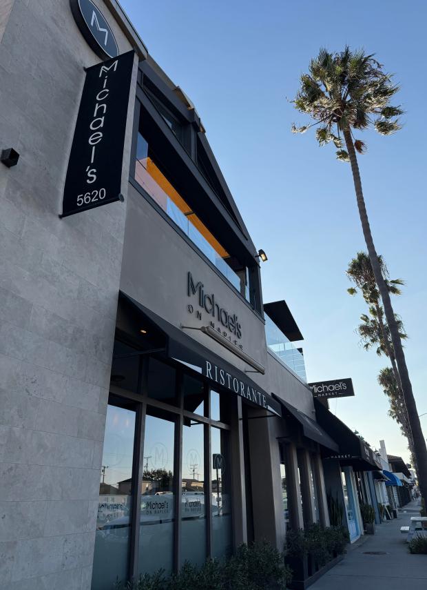 Michael’s on Naples in Long Beach will close after 18...