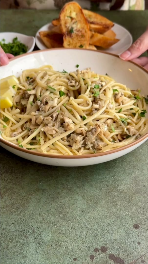 Linguine with Clam Sauce (made with mushrooms)