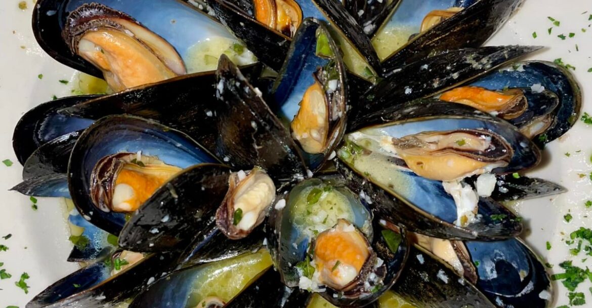 Two 30-Year-Old Restaurants Have Announced They Are Closing Two 30-Year-Old Restaurants Have Announced They Are Closing