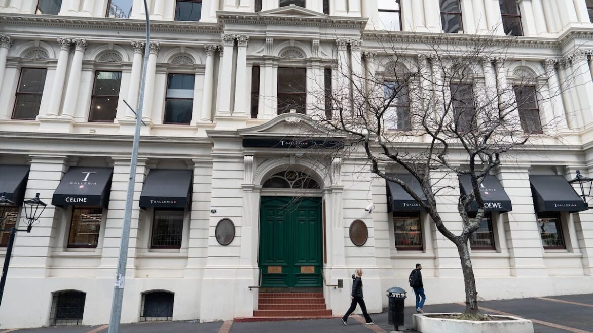 Auckland Council to investigate alleged breach of alcohol act over DFS Galleria $4.40 wine sale Auckland Council to investigate alleged breach of alcohol act over DFS Galleria $4.40 wine sale