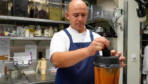 Food centerpiece with recipe for cochinita pibil from chef Raul Casillas. Casillas blending all ingredients for the cochinita marinade at Puesto in MIssion Valley on Tuesday, Aug. 19, 2025 in San Diego, California. (Alejandro Tamayo / The San Diego Union-Tribune)