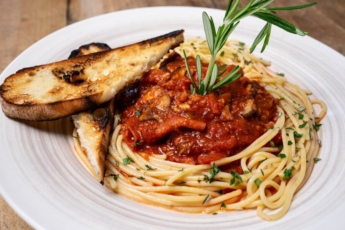 The Farm House Tuscan Restaurant Opens in Alexandria The Farm House Tuscan Restaurant Opens in Alexandria