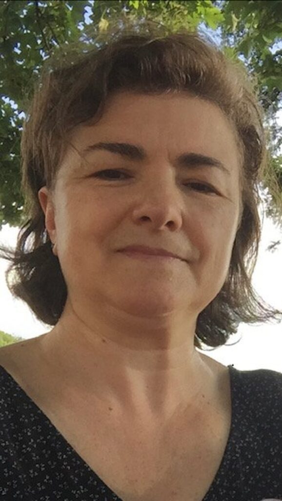 Rodica Popa, loves baking and owns a bakery – Chicago Tribune Rodica Popa, loves baking and owns a bakery – Chicago Tribune