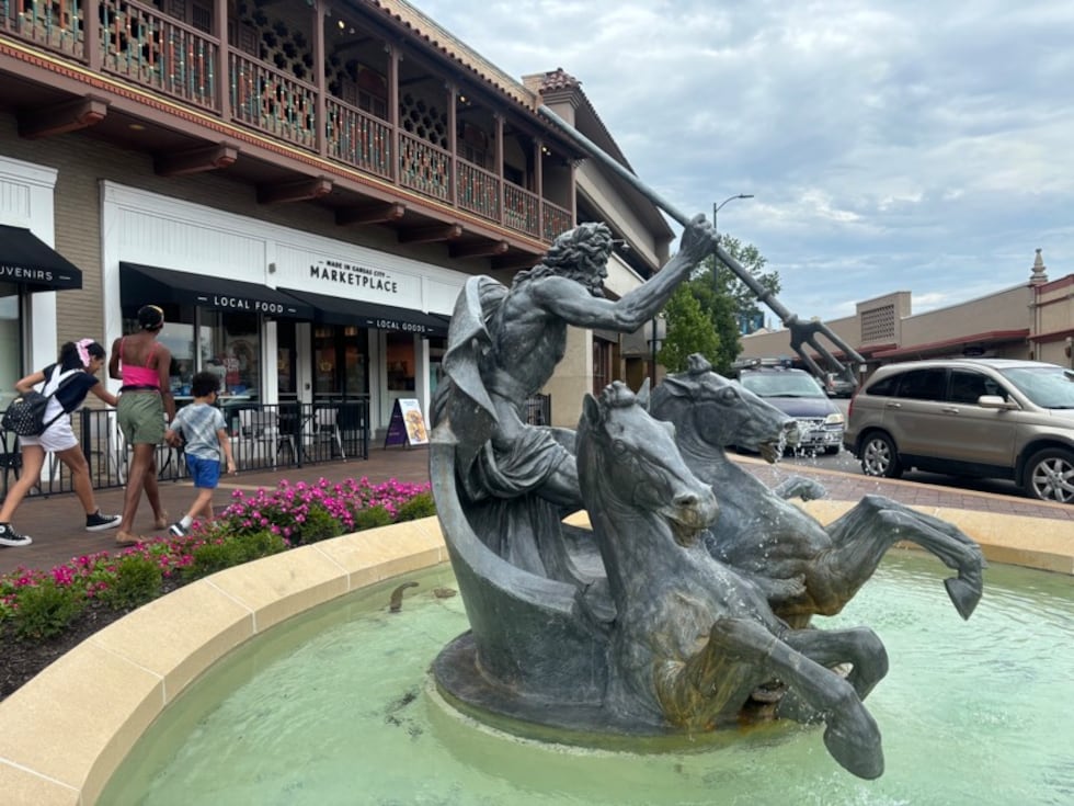 Fountain on the Country Club Plaza.