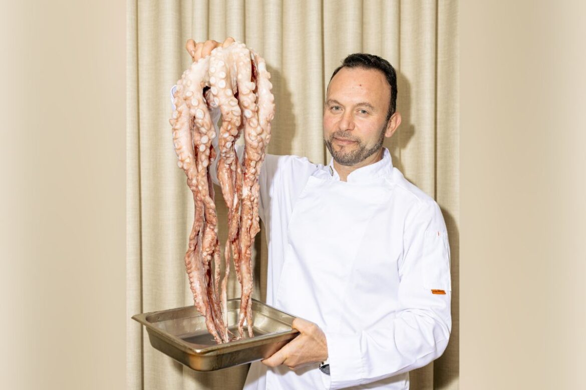 Kivotos brings modern Greek dining to the Hellenic Club