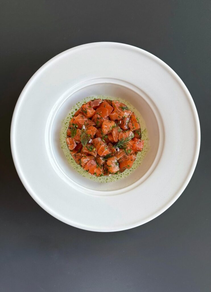 Salmon tartare with parsley oil kefir Salmon tartare with parsley oil kefir