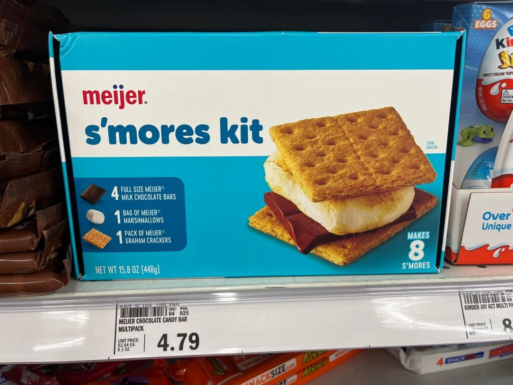 My reaction when I found these lil smore kits at our local meijer! So convenient! And a nice price! Yum!!! 😋