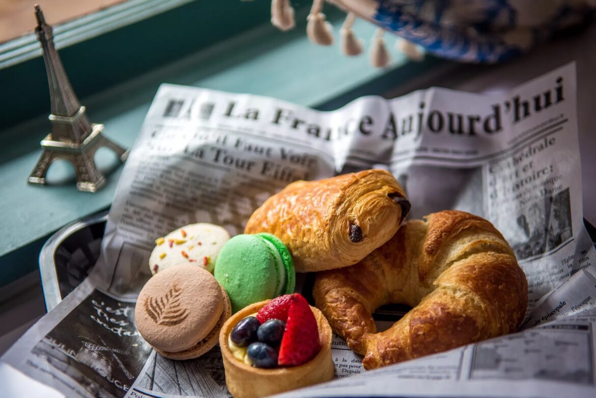 French bistro La Vie Vegan opens soon on Main Street in St. Charles French bistro La Vie Vegan opens soon on Main Street in St. Charles