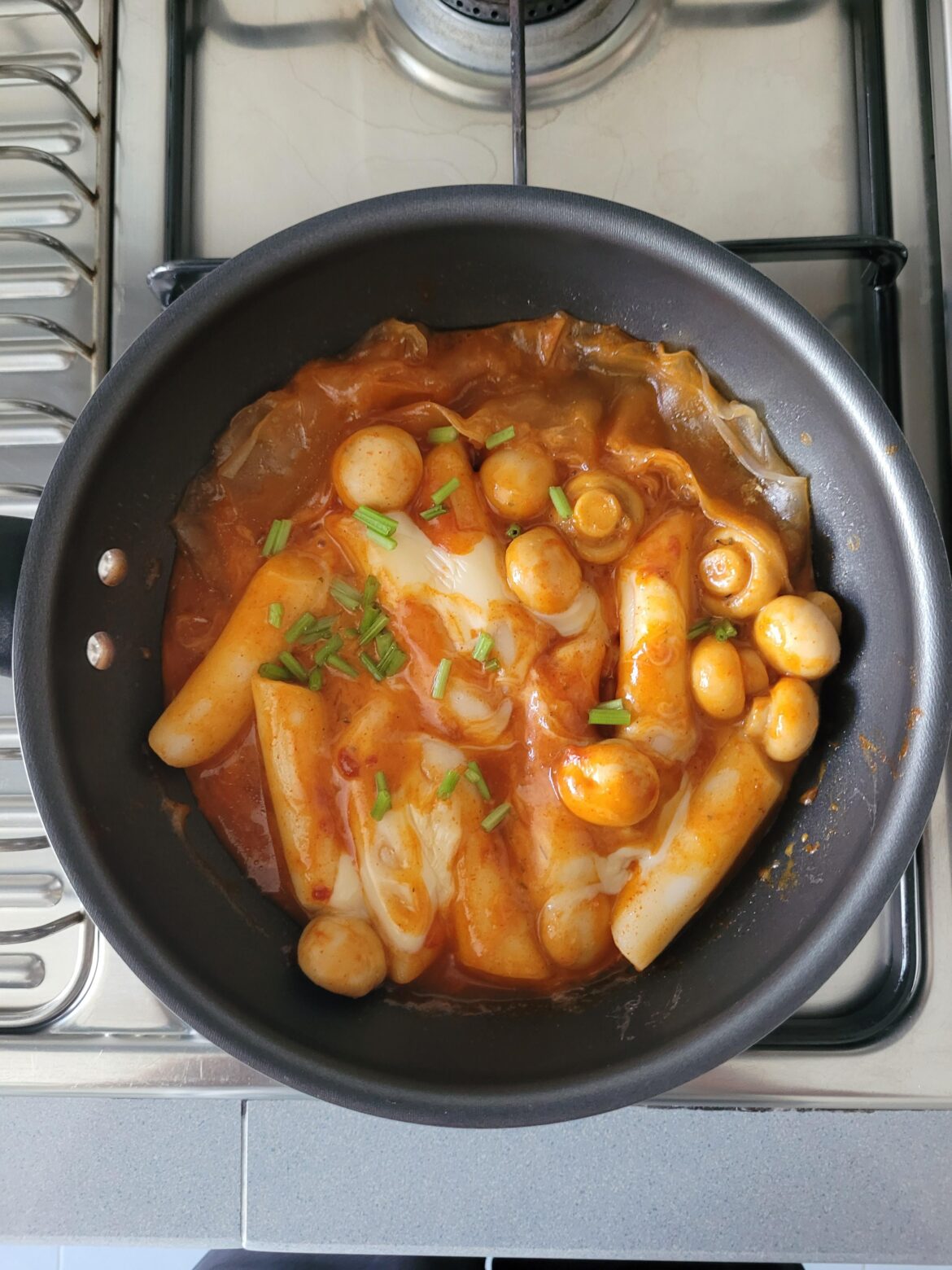 Homemade cheese tteokbokki