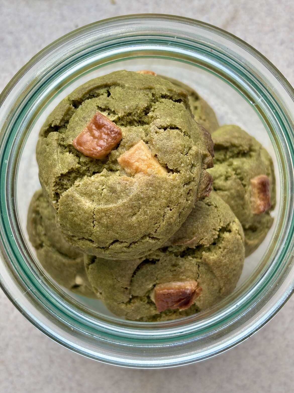white chocolate heaven matcha cookies