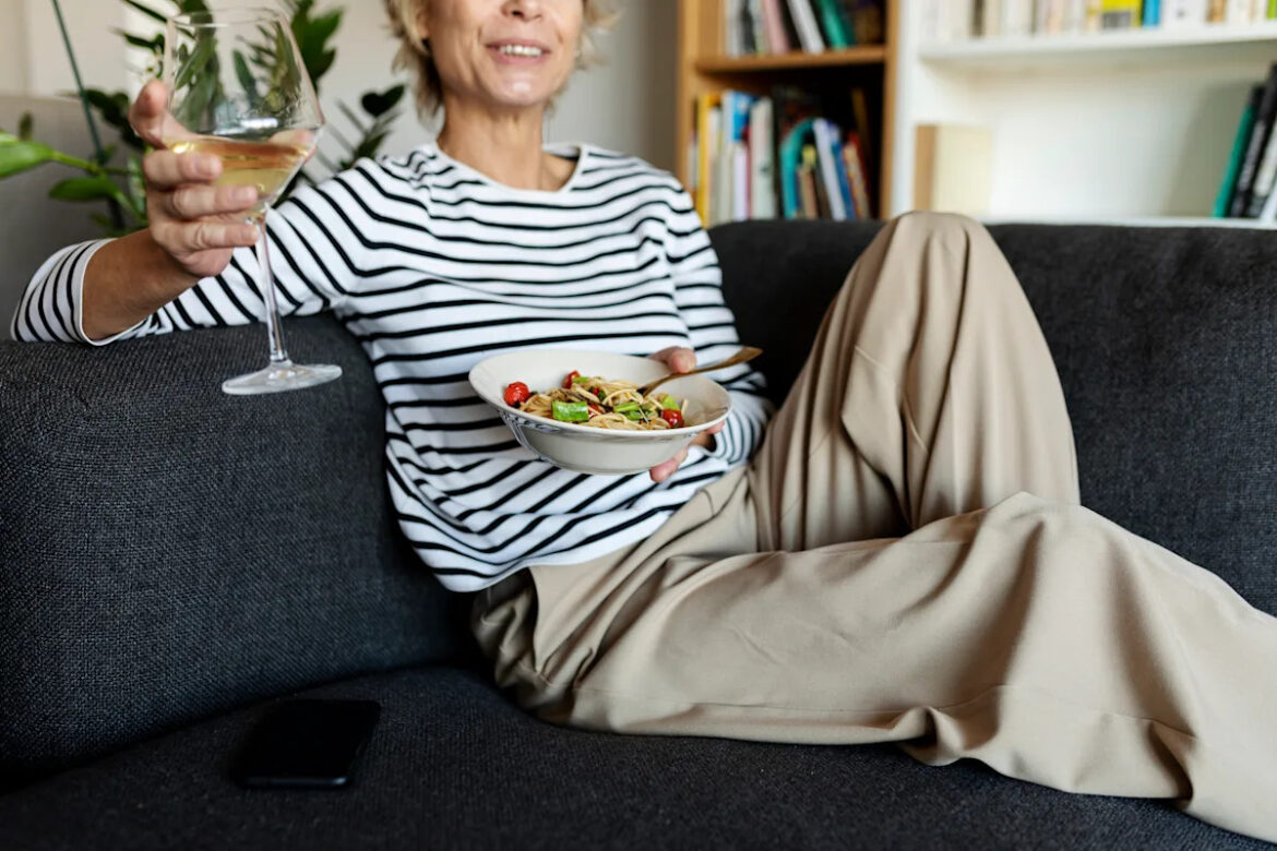 10 foods that could fight dementia as study warns of alcohol risk