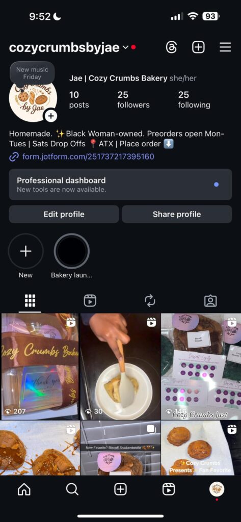 Cozy Crumbs bakery by Jae Cozy Crumbs bakery by Jae