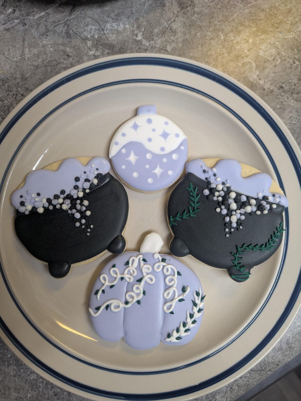 Getting ready for Halloween 💜🖤