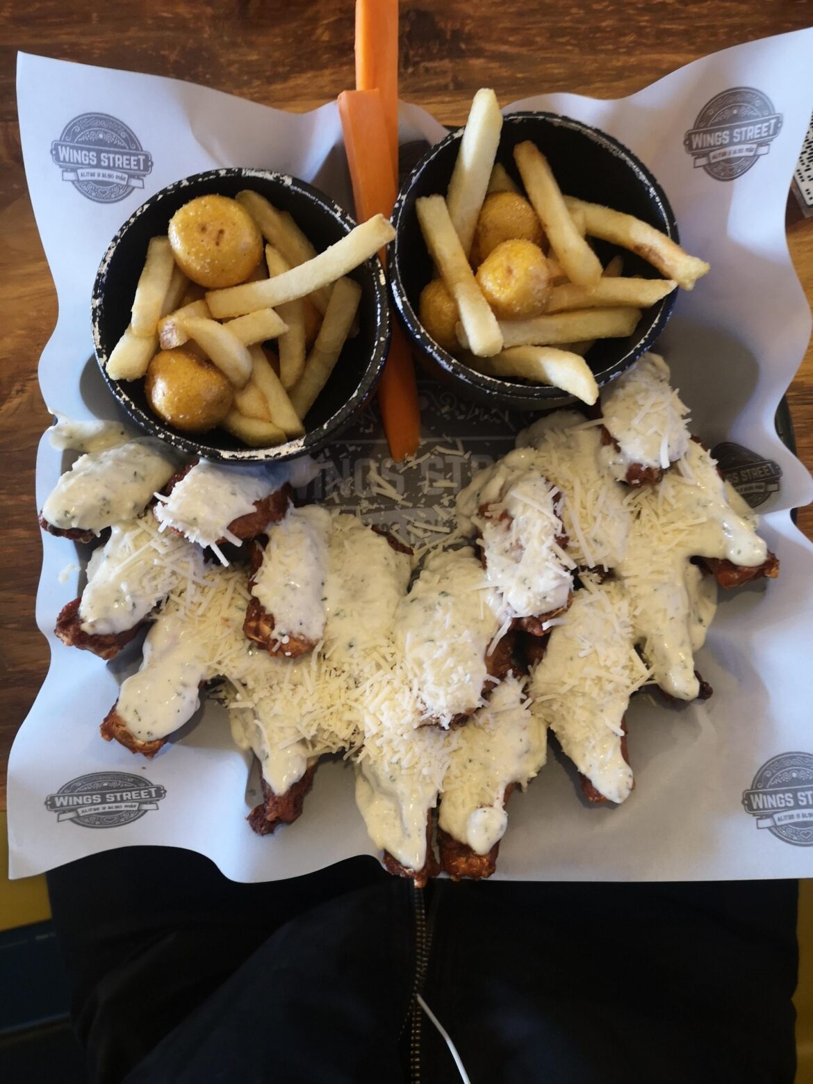 Garlic Parmesan wings in Bogota Colombia