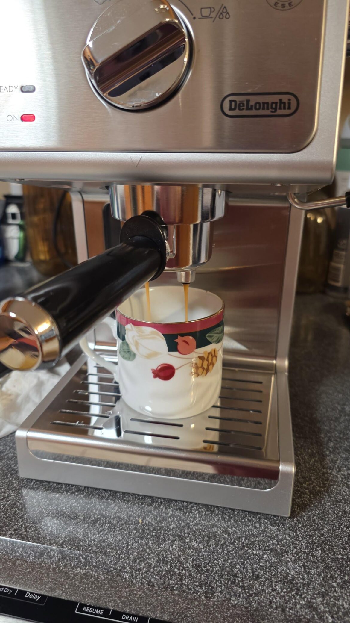 I feel bad about my little DeLonghi from target 🥲