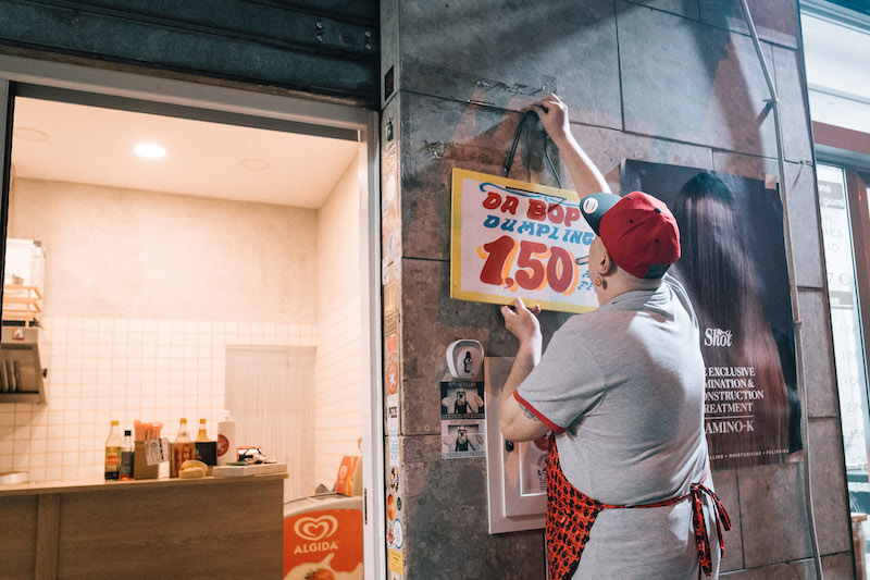 Naples’s Secret Dumpling Window – Culinary Backstreets Naples’s Secret Dumpling Window - Culinary Backstreets