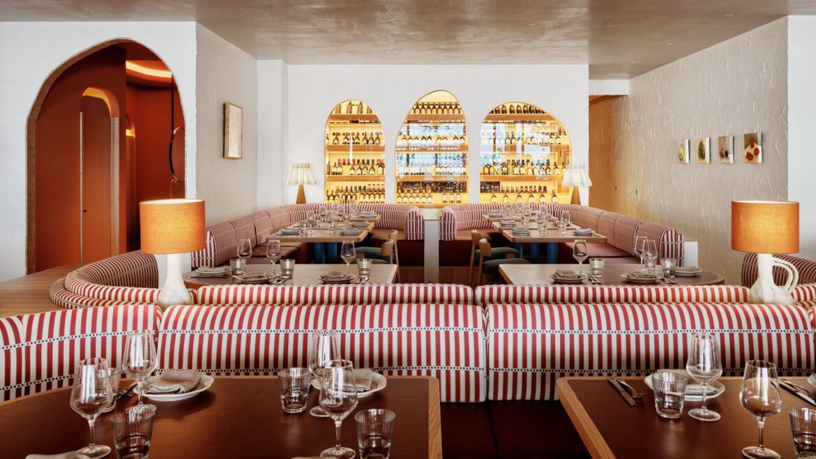 Sydney restaurant interiors punctuated with “grotto-like” niches Sydney restaurant interiors punctuated with "grotto-like" niches