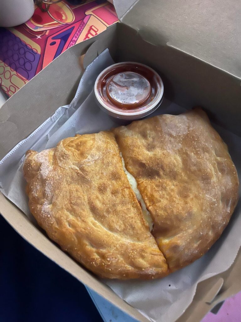 how many calories in this calzone?