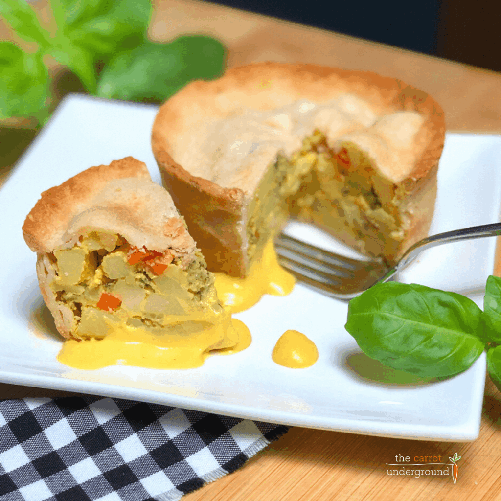 Vegan Broccoli Cheese Pot Pie 🥦🥕🧀 cozy and delicious!