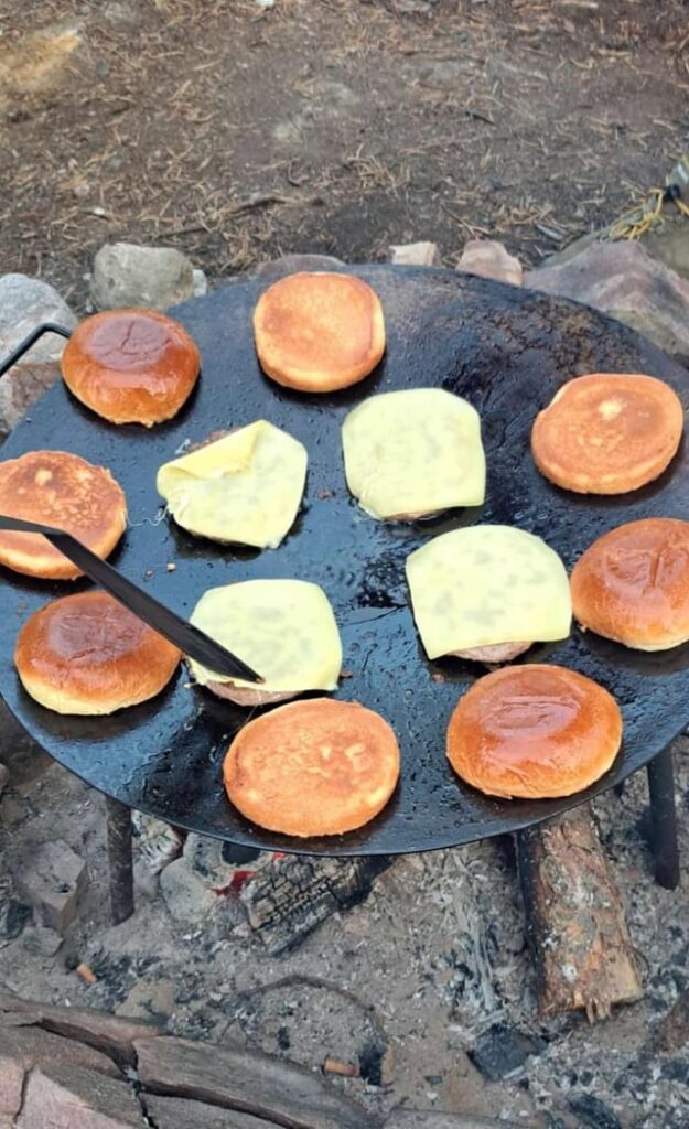 [Homemade] campfire burger