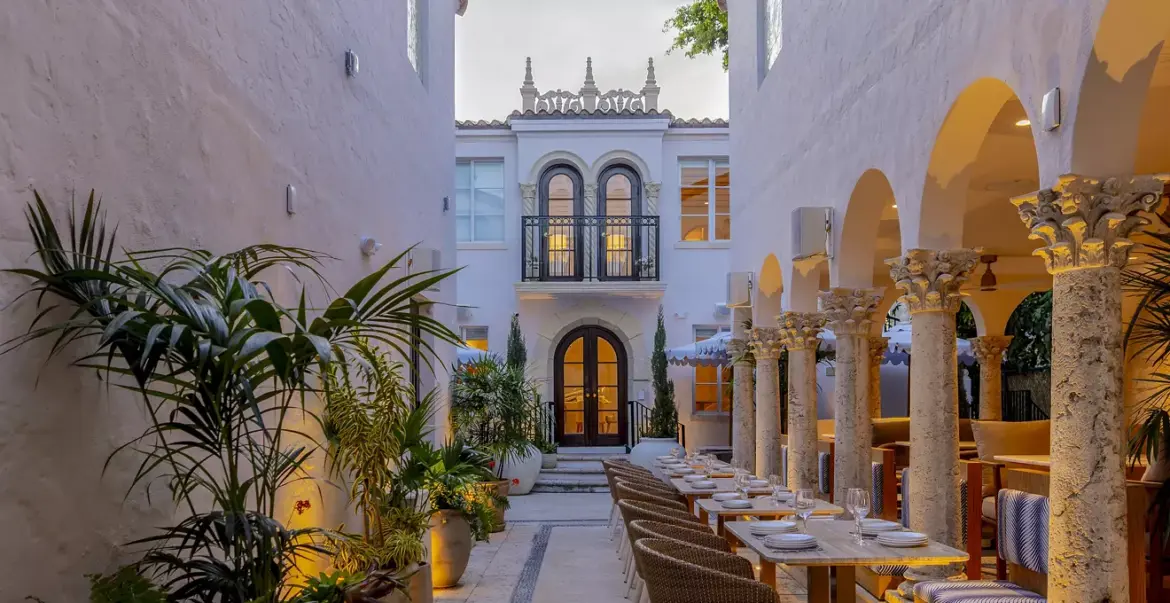 Donatella Versace Calls Out Miami Restaurant Using Her Name Donatella Versace Calls Out Miami Restaurant Using Her Name