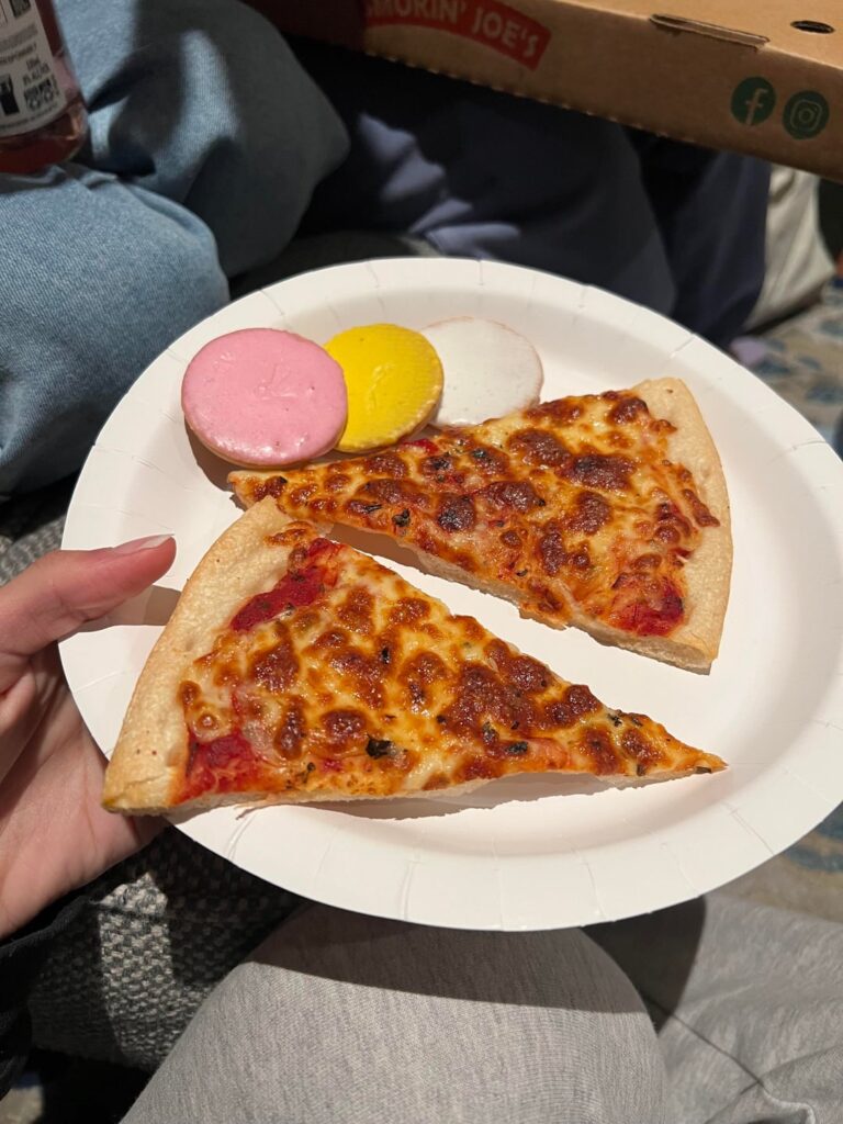 pizza and cupcake cals?