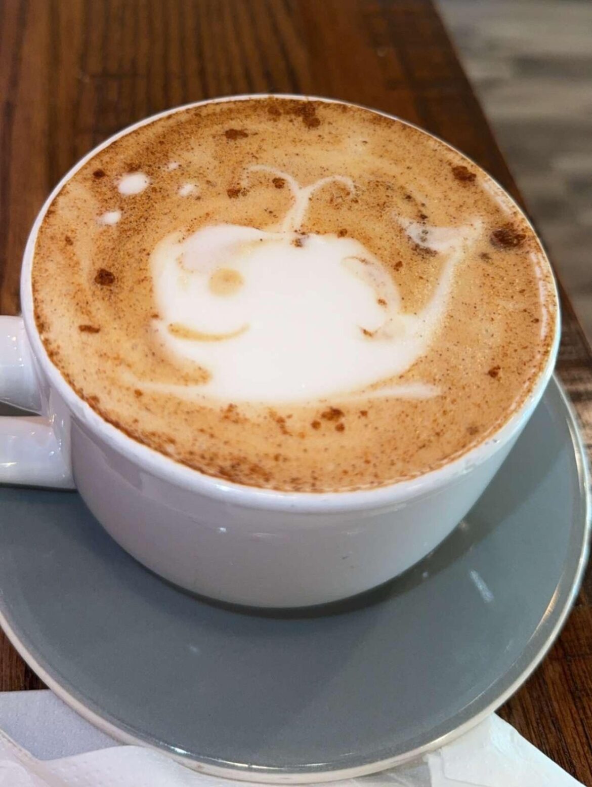 whale latte art 🐳