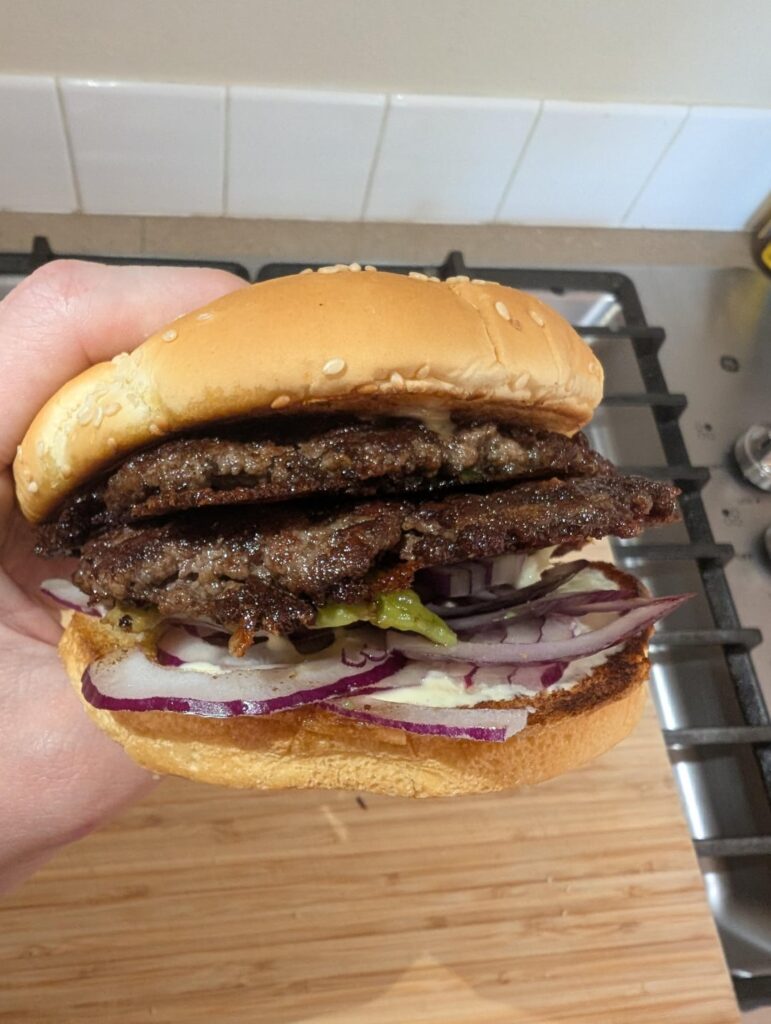 [Free Burger Man update] 128 burgers were delivered early last week. Thank you all so much for your support! 256 coming up next Sunday :)