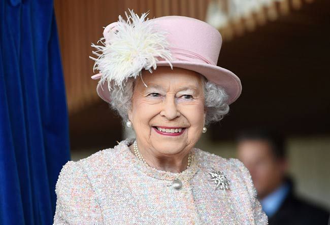 queen elizabeth smiling