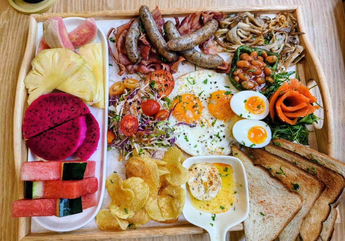 Birthday fry up in Da Nang Vietnam. The Palm tree Society -£10