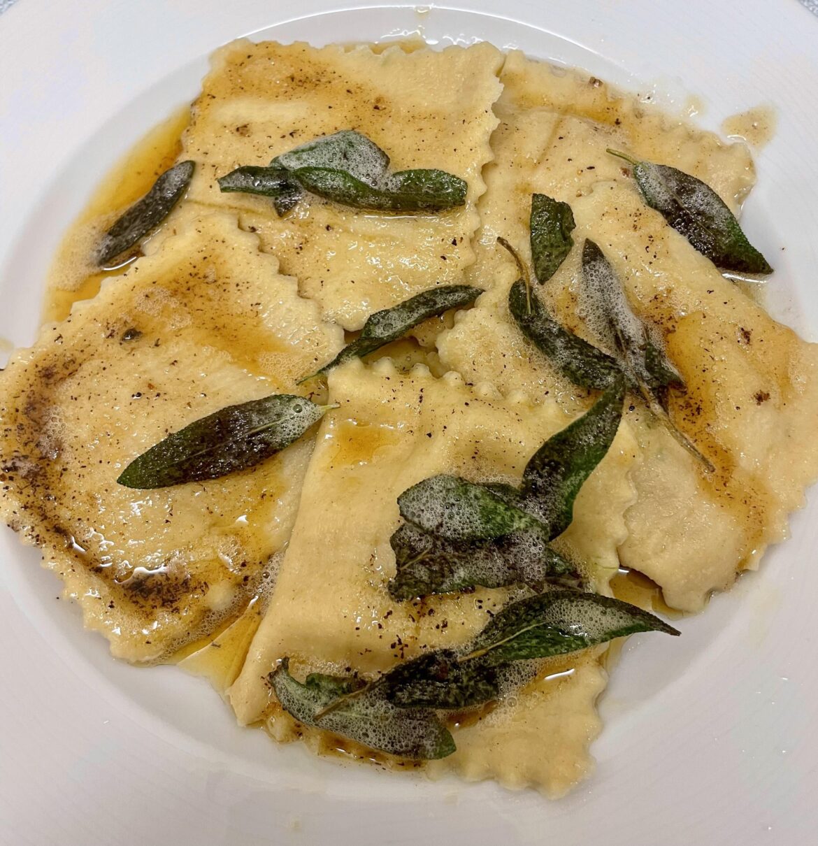 [Homemade] Butternut Squash ravioli with brown butter and sage