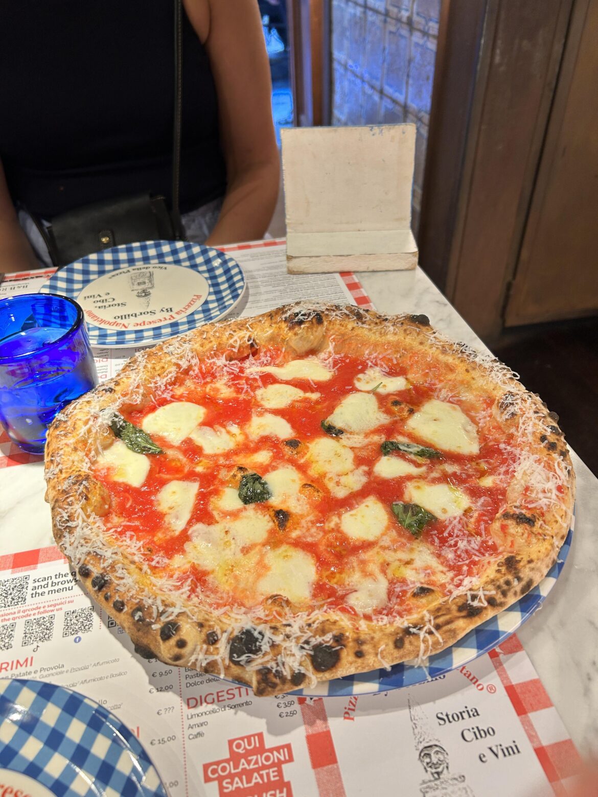 Ate at Gino Sorbillo’s in Naples recently. This is my favorite Neapolitan and probably my favorite overall pizza ever.