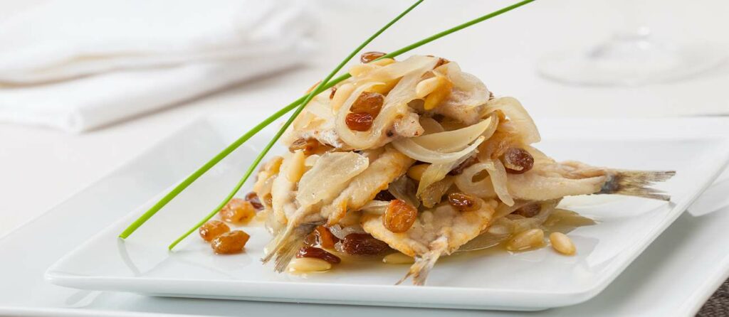 What to eat in Veneto: Sarde in saor