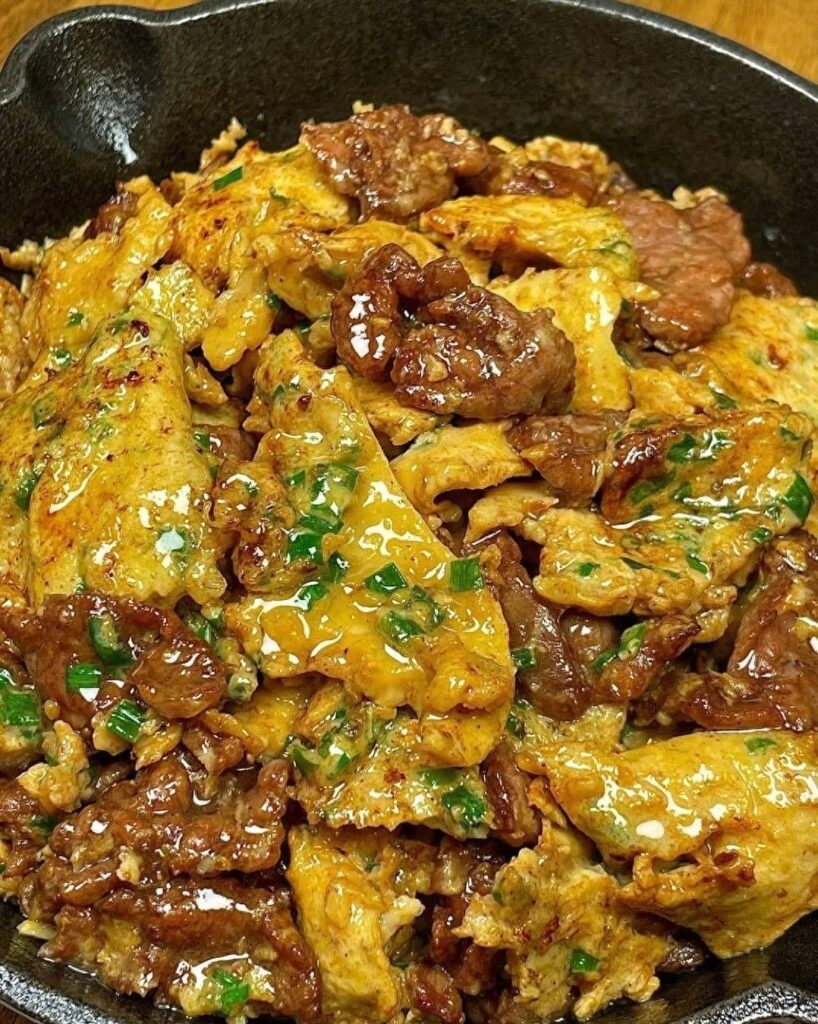 This stir-fried beef🍖and scrambled egg🍳 is a simple,😋 tasty dish that’s quick to make and perfect to enjoy with rice. RECIPE BELOW