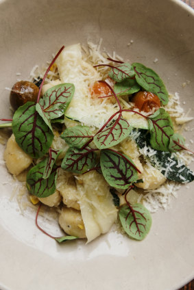 Potato gnocchi with zucchini.