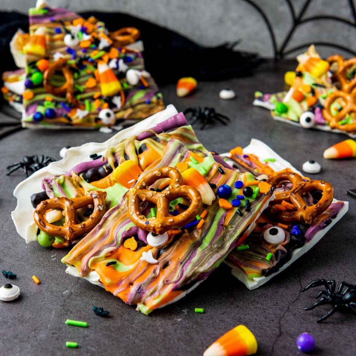 Halloween Candy Bark: Colorful, Spooky, and Perfect for Parties