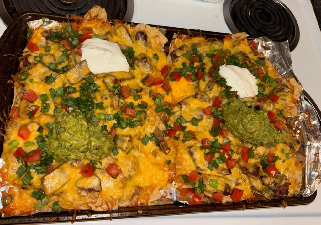 Nacho night- date night at home 💕