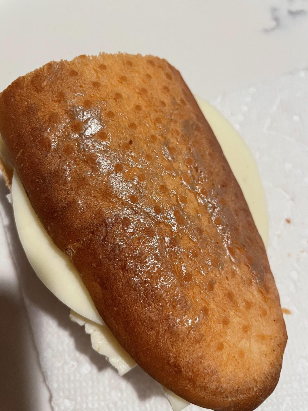 Metallic bottom on baguettes?