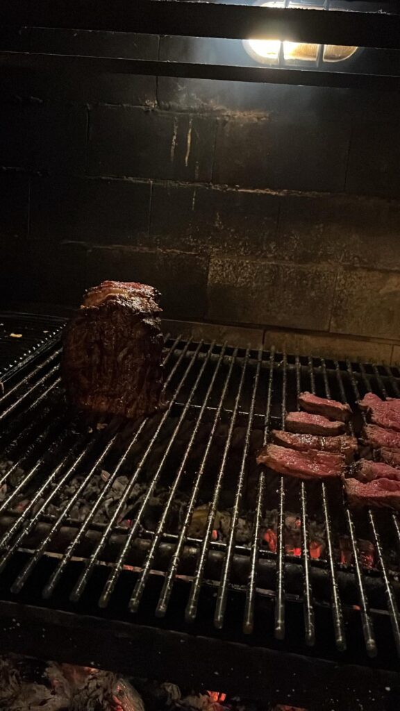 This piece of meat is the most beautiful I've ever seen in my fucking life. It’s a piece of art 🖼️