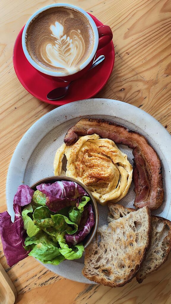 Thick-cut bacon is the way 🥓