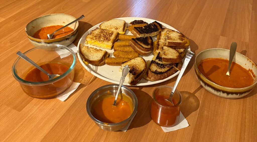 Date night grilled cheese and tomato soup pairing.