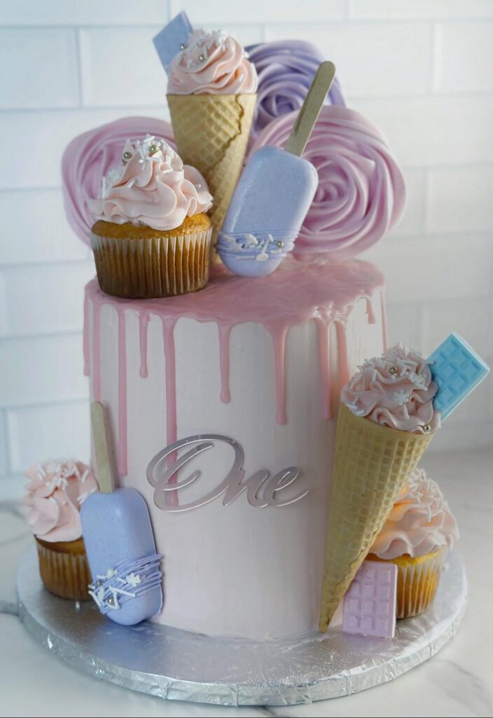 Homemade: Funfetti Cake with Raspberry Purée & White Chocolate Ganache fillings, Covered in a Vanilla Swiss Meringue Buttercream [OC]