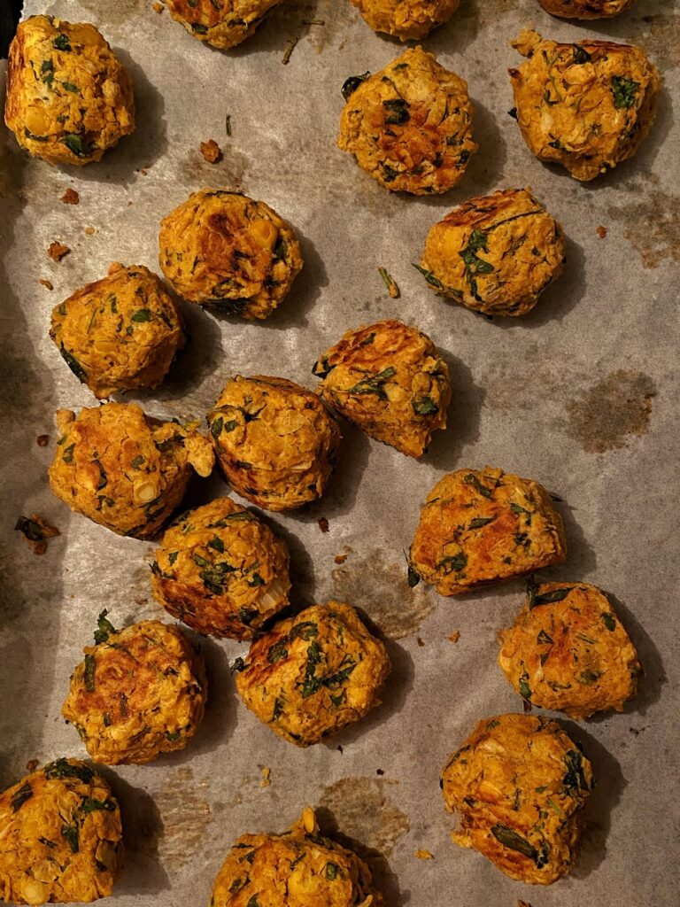 Baked falafel balls