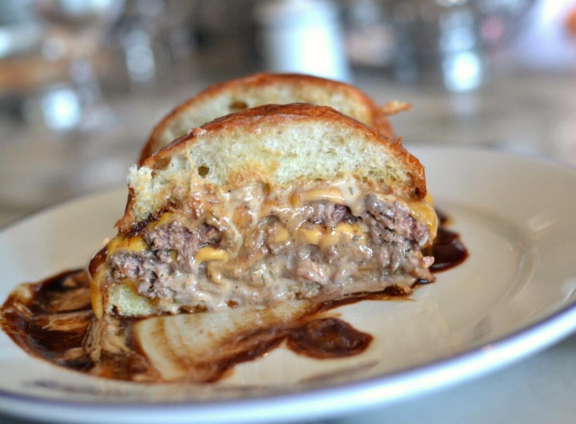 BEST NON SMASH BURGER IN LA?!