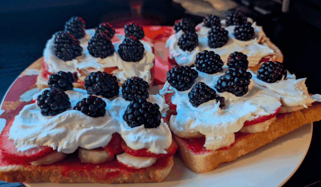 Breakfast/Dessert. 514 Calories!