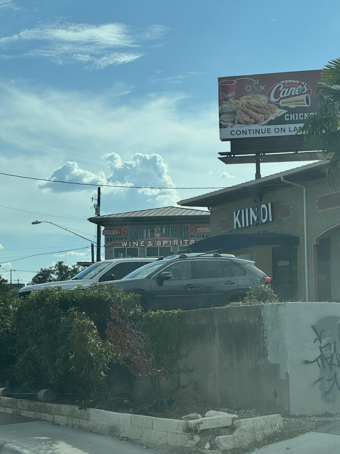 Kiin Di Physical Location?