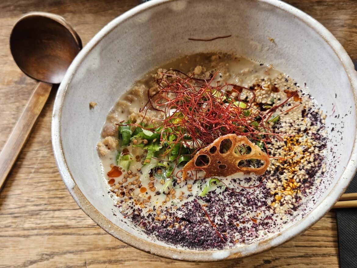 Vegan Tantanmen ramen in Paris