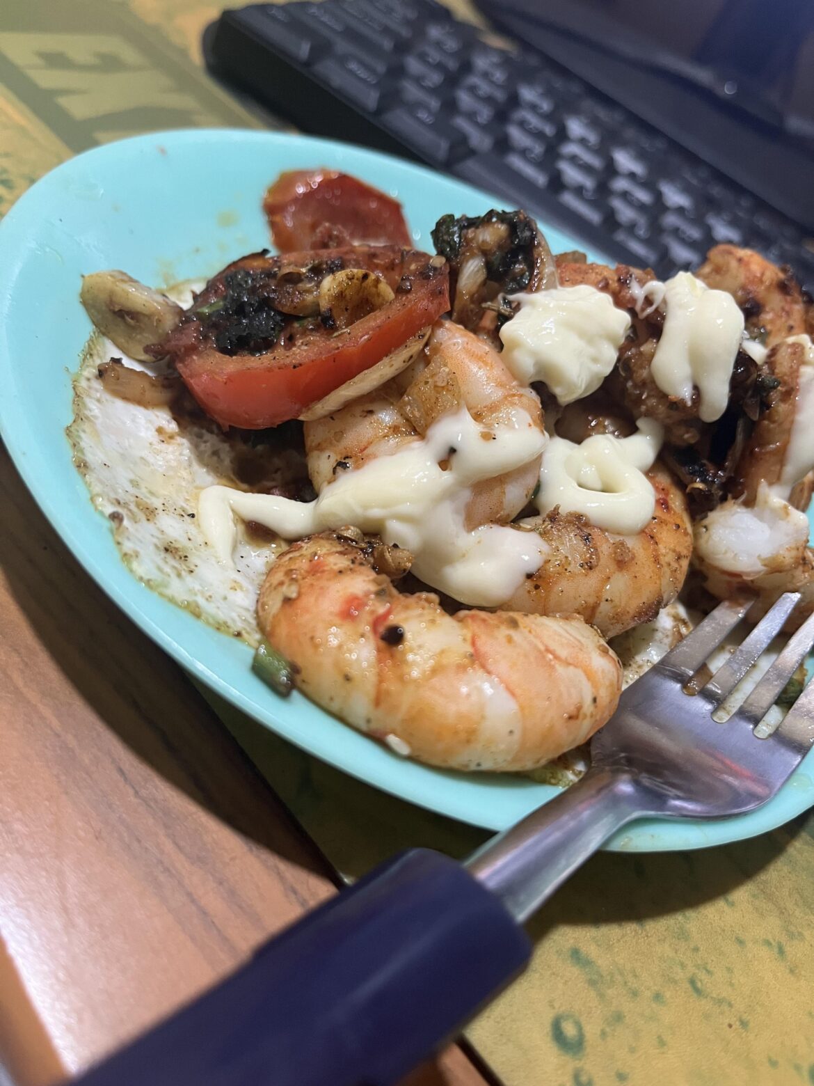 Baked some shrimp, tomato and a egg, jsut to snack!