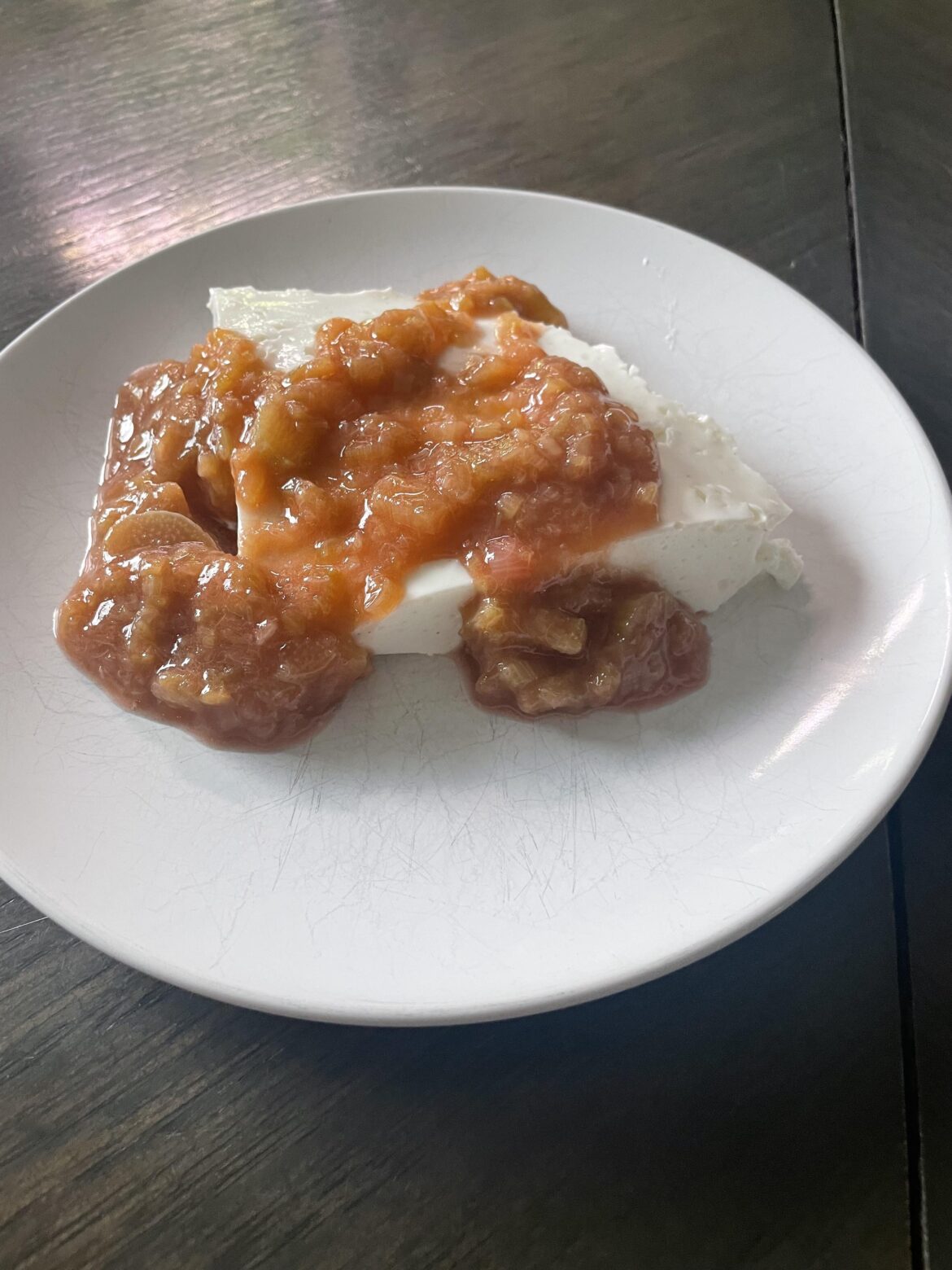 100 Calorie Rhubarb No Bake Cheese Cake